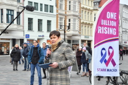 One Billion Rising auf den Rostocker Universitätsplatz  (Foto 01)