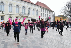 One Billion Rising auf den Rostocker Universitätsplatz  (Foto 04)
