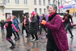 One Billion Rising auf den Rostocker Universitätsplatz  (Foto 24)