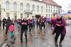 One Billion Rising auf den Rostocker Universitätsplatz  (Foto 26)