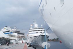 Seebad Warnemünde - Kreuzfahrtterminal