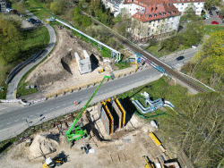 Bau der ersten Radschnellwegbrücke in der Erich-Schlesinger-Straße