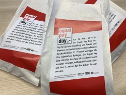 Brötchentüten-Aktion zum Equal Pay Day 2019