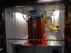 Landstromanlage: Blick in einen Container