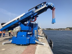 Landanschlusswagen für die Verbindung zum Schiff