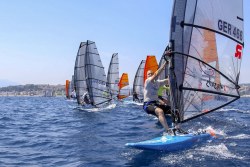 Raceboarder kurz nach dem Start