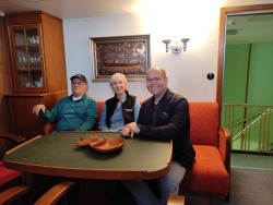 Hans-Juergen Mathy, Dr. Kathrin Moeller Oliver Fudickar im Kapitänszimmer