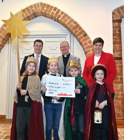 Sternsinger 2023 zu Gast im Rathaus.