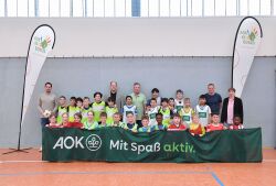 Zehn Jahre AOK Free Kick in Rostock - Gruppenfoto mit Sportsenator Steffen Bockhahn  und Turnierleiter Andreas Zachhuber