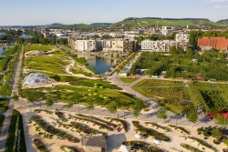 Blick auf die BUGA über den Rosengarten_und die Sommerinsel