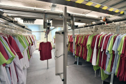 Jeden Tag frisch von der Hängeschnecke – das automatische Aus- und Bekleidungsrückgabesysteme