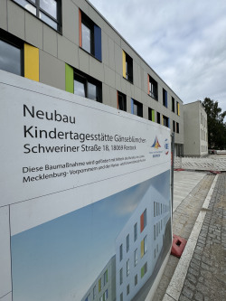 Gebäudeansicht Kita Gänseblümchen 
