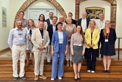 Empfang der internationalen Gäste zur 35. Hanse Sail durch Oberbürgermeisterin Eva-Maria Kröger im Rostocker Rathaus
