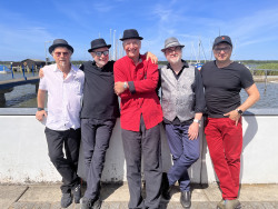 Gruppenfoto Robert & Music Blend 