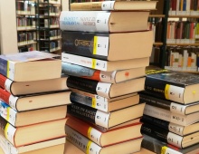 Bücher in der Stadtbibliothek 