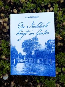 Buchtitel: Der Nachtisch hängt im Garten - Lena Büddiger Buchtitel: Der Nachtisch hängt im Garten - Lena Büddiger