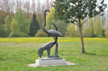 Skulptur "Flamingo und Kranich" im Fischerdorf