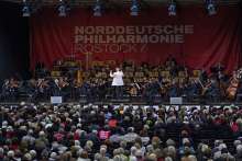 Klassiknacht im Zoo mit der Norddeutschen Philharmonie Klassiknacht im Zoo mit der Norddeutschen Philharmonie