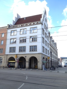 Verwaltungsgebäude, Neuer Markt 3