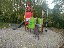 Spielplatz an der Hans-Sachs-Allee: Kleine Spielkombination