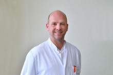 Prof. Dr. Philipp Bergschmidt und sein Team möchten künftig wieder regelmäßig zu Patientenveranstaltungen ins Klinikum einladen. Prof. Dr. Philipp Bergschmidt und sein Team möchten künftig wieder regelmäßig zu Patientenveranstaltungen ins Klinikum einladen.