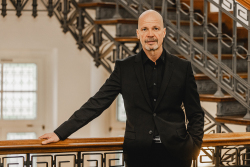 Dr. Chris von Wrycz Rekowski, Erster Stellvertreter der Oberbürgermeisterin, Senator für Finanzen, Digitalisierung und Ordnung Dr. Chris von Wrycz Rekowski, Erster Stellvertreter der Oberbürgermeisterin, Senator für Finanzen, Digitalisierung und Ordnung
