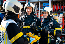 Kameraden der Freiwilligen Feuerwehr (Bild: Marcel Knaak)