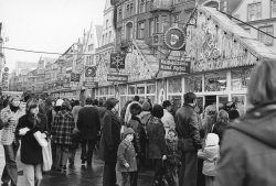 Auf dem Rostocker Weihnachtsmarkt 1976