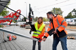 Projektkoordinatorin der Hanse- und Universitätsstadt Rostock Maria Barthelmann und der Projektleiter der RSAG Björn Neubert in der Abstimmung