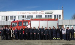 Teilnehmende am 22. Grundlehrgang für die Laufbahngruppe 1, 2. Einstiegsamt Fachrichtung Feuerwehr, im Ausbildungszentrum der Berufsfeuerwehr Rostock im Warnowenn 1