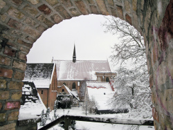 Kloster zum Heiligen Kreuz im Winter
