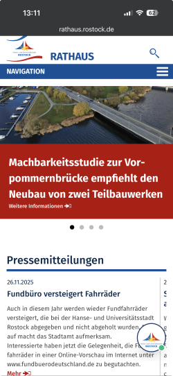 Unten rechts ist der Chatbot auf den städtischen Internetseiten zu finden (Smartphone-Ansicht).