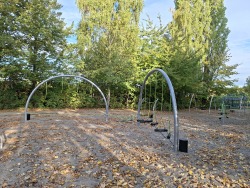 Spielplatz an der Hans-Sachs-Allee: Kletter-Balancier-Gerät