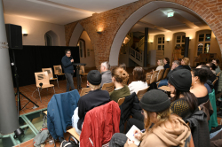 Szenische Lesung: Blick aus Publikum
