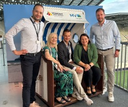 Dr. Heiko Lex (Leiter Sportamt, Hanse- und Universitätsstadt Rostock); Stefanie Drese (Ministerin für Soziales, Gesundheit und Sport, Mecklenburg-Vorpommern); Reno Tiede (Geschäftsführer, Verband für Behinderten- und Rehabilitationssport Mecklenburg-Vorpommern e.V.); Aurora Zanolin (Chair Goalball, IBSA International Blind Sports Federation) und Jannis Dammann (Leiter Fachbereich Ehrenamt, Hanse- und Universitätsstadt Rostock)