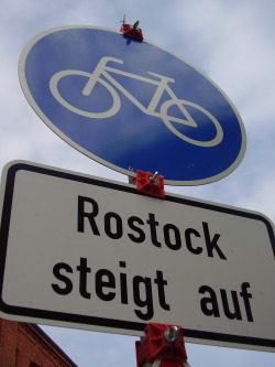 Fahrradschild Rostock steigt auf