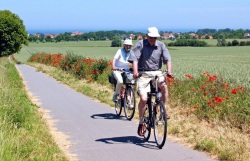 Aktive Senioren auf einer Radtour
