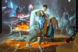 Fischer Fritz_Schauspiel von Raphaela Bardutzky, auf der Bühne Bernd Färber,Lisa Moskalenko, David Stancu