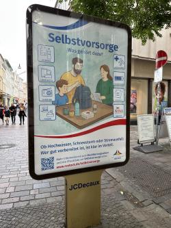 CityLight-Plakat „Selbstvorsorge“ in der Kröpeliner Straße 