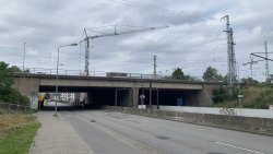 Goetheplatzbrücke von Süden am 11.08.2023.