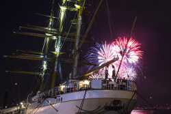 24. Hanse Sail Feuerwerk in Warnemünde