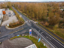 Luftbild Verbindungsweg mit Straßenverlauf und T-Kreuzung Luftbild Verbindungsweg mit Straßenverlauf und T-Kreuzung