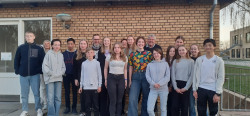 Internationale Jugendbegegnung Gruppenfoto dänische und deutsche Jugendliche