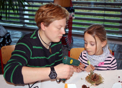 Bastelhilfe für Annabel, Advent