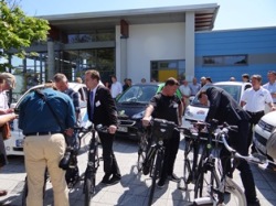 E-Fahrzeuge und E-Bikes Wirtschaft elektrisiert
