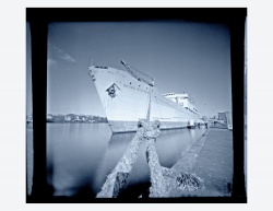 Georg Büchner. Pinhole Day 2022, Zero 6x6 Doppelstreifen