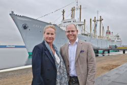 Geschäftsführerwechsel im Museumspark Rostock: Beate Hlawa folgt auf Oliver Fudickar.