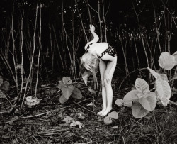 Ohne Titel (Sophia), Sydowswiese, 2001, analoge Fotografie auf Silbergelatinepapier