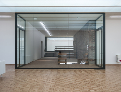 Kunsthalle Rostock: Klimaschleuse zum Ausstellungsbereich.