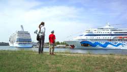 Kreuzfahrtschiffe in Warnemünde